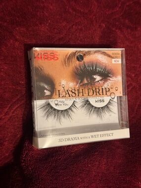 KISS Strip Lashes - lash drip 3D drama with a wet effect spiky x boosted volume